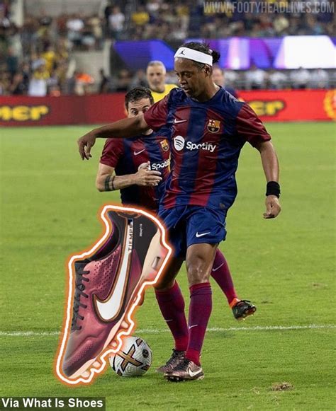 what cleats did Ronaldinho wear